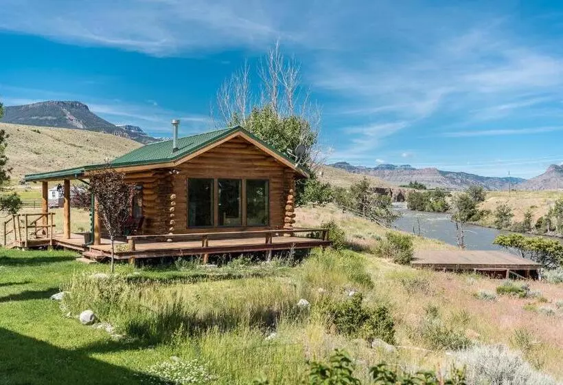 ユースホステル Yellowstone Cutthroat Guest Ranch