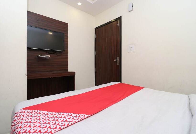 Отель The Golden Heart