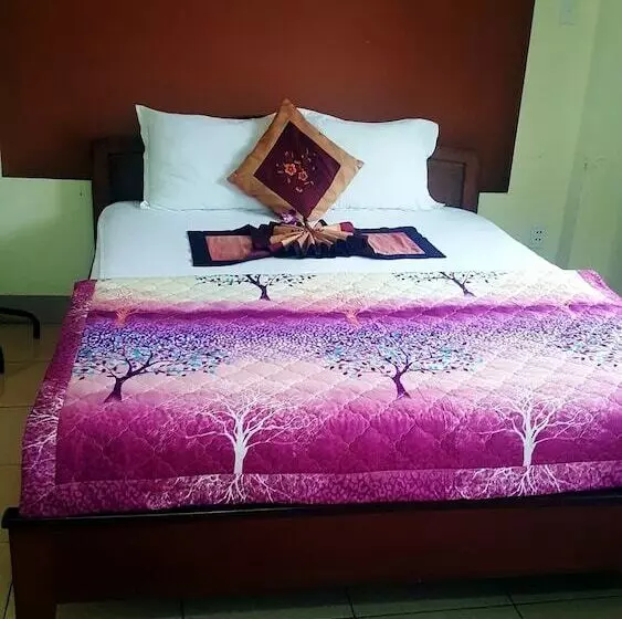 ペンション Phong Lan Guesthouse