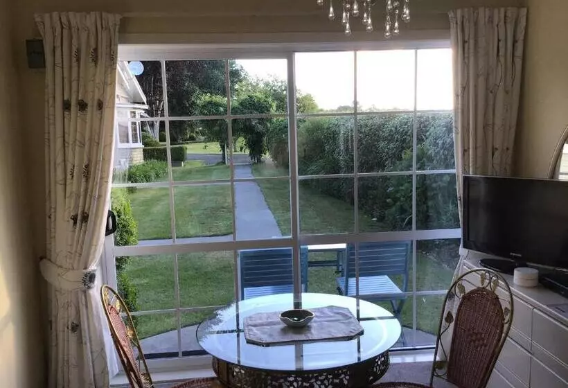 Hotelli Mohaonui Farmstay