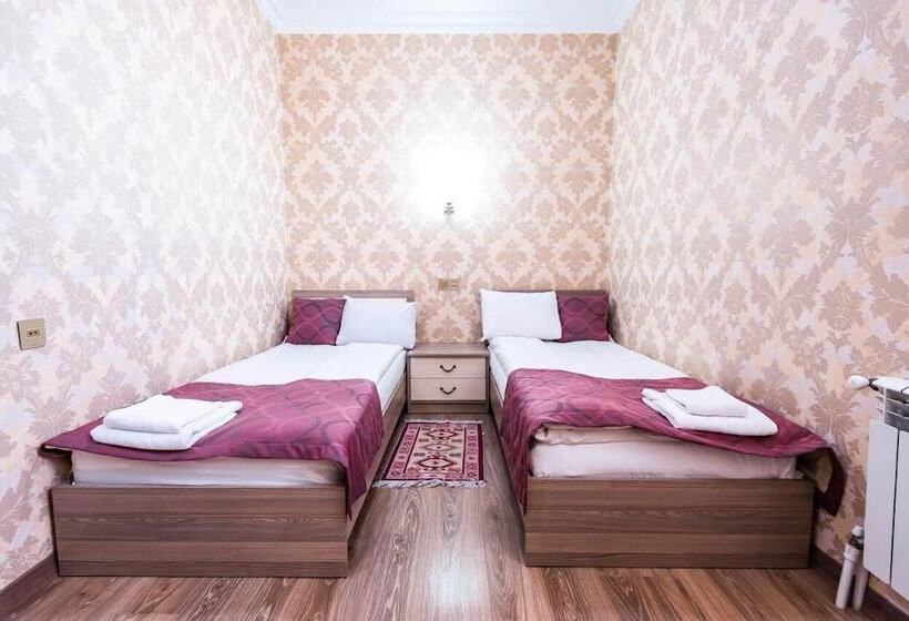 پانسیون Damla Hotel Baku