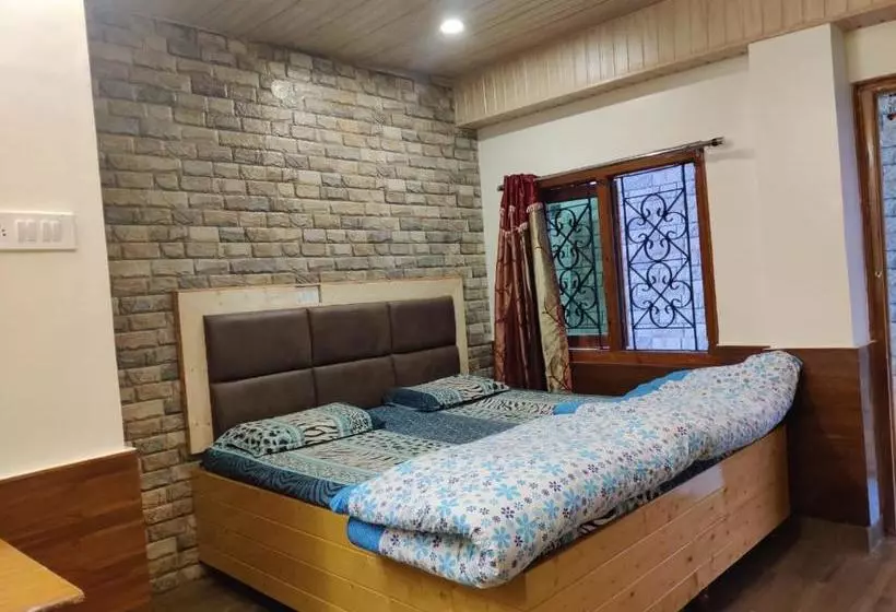 ペンション Mehdudia Guest House