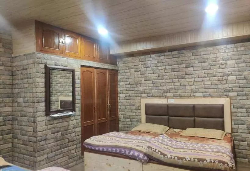 ペンション Mehdudia Guest House