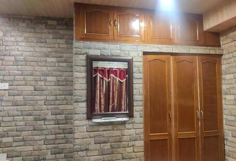 ペンション Mehdudia Guest House
