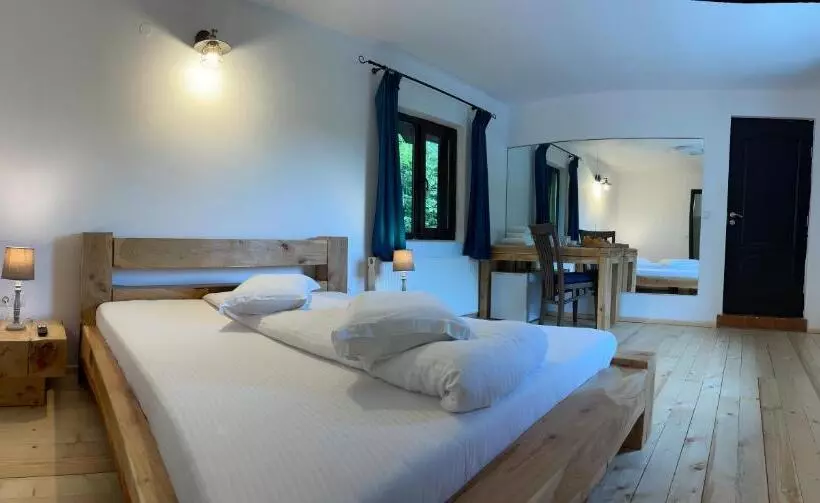 Pensiunea Poiana Izvoarelor