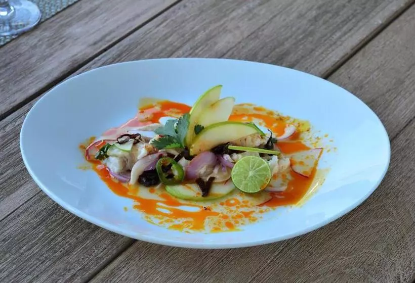 The Nantucket Hotel & Resort