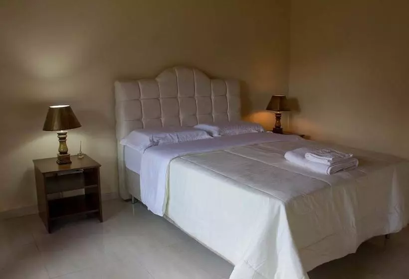 Hotelli Cabanas Rio Do Salto