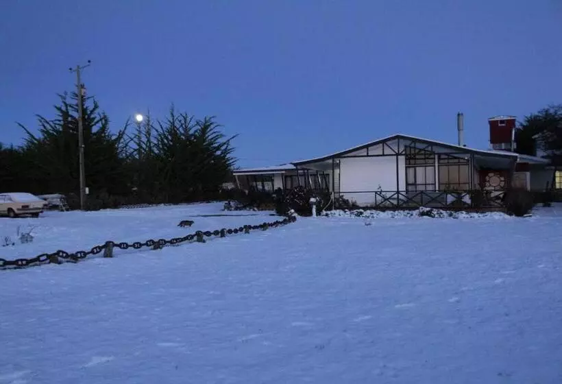 ユースホステル Hospedaje Isla Magdalena