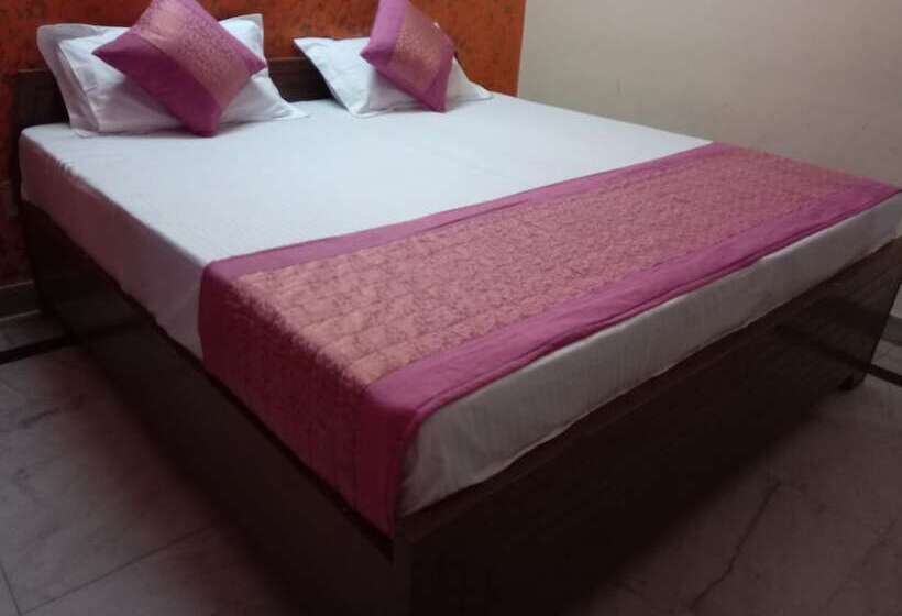 ユースホステル Rajdhani Inn