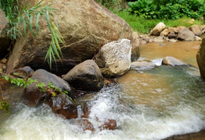 Ostello Ella River House