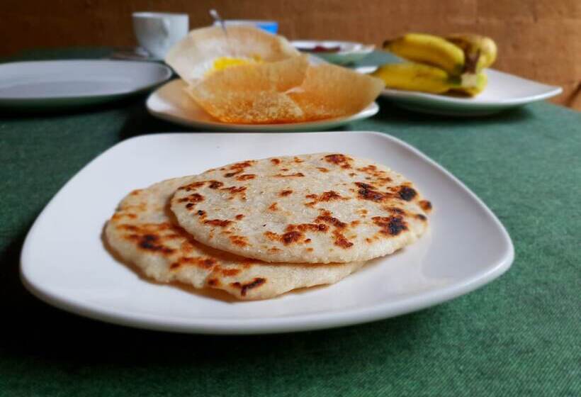 Ostello Ella River House