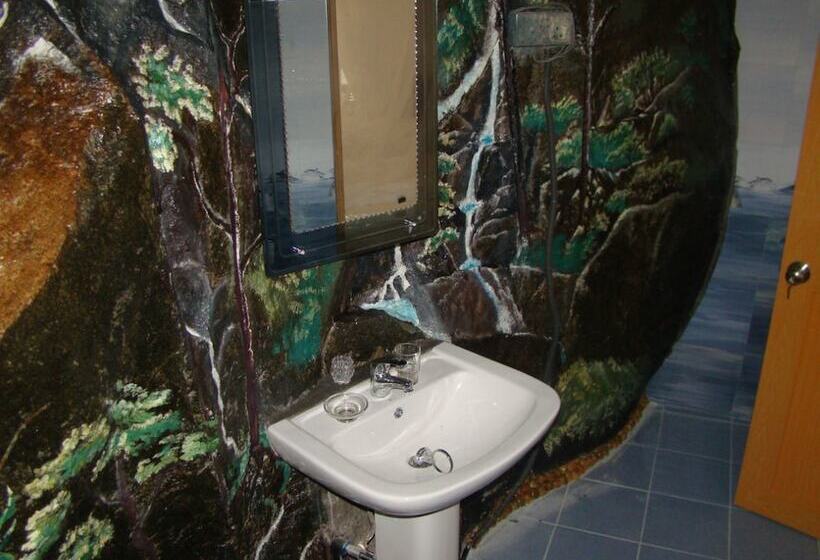 Ostello Ella River House