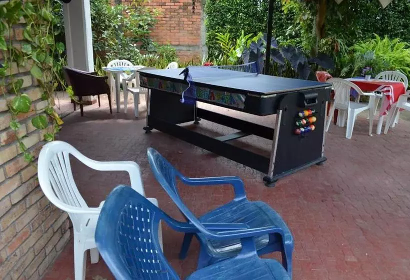 پانسیون Aptos Por Dias A 3 K Del Parque Del Café