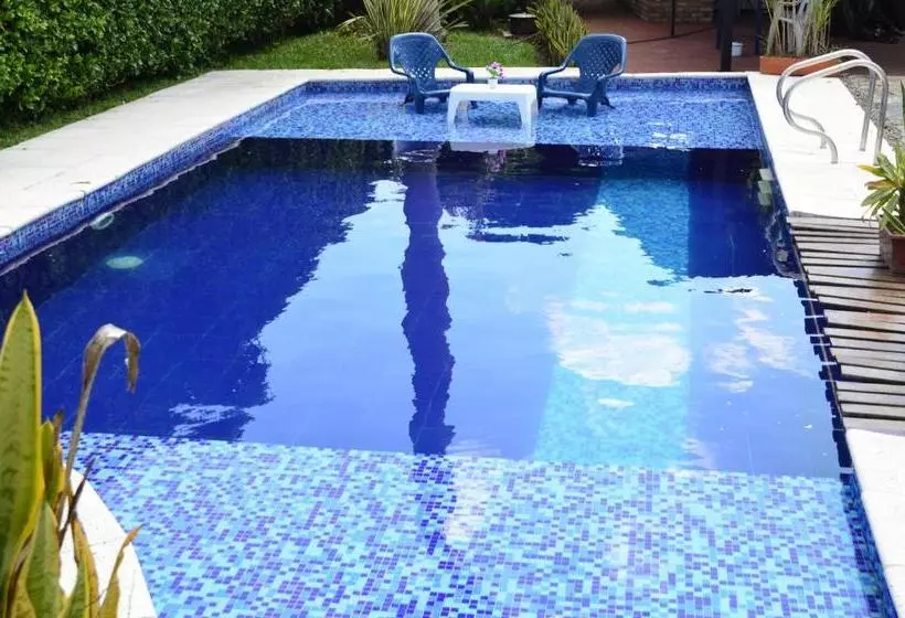 پانسیون Aptos Por Dias A 3 K Del Parque Del Café