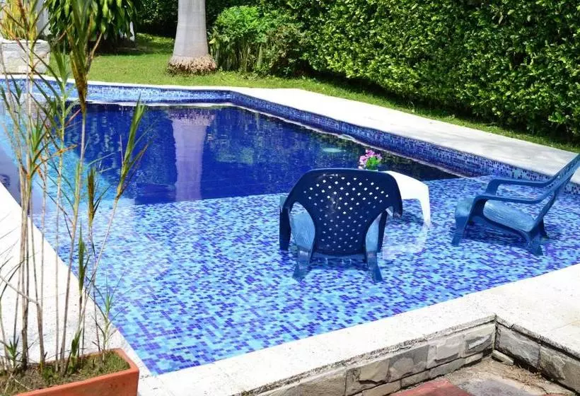 پانسیون Aptos Por Dias A 3 K Del Parque Del Café