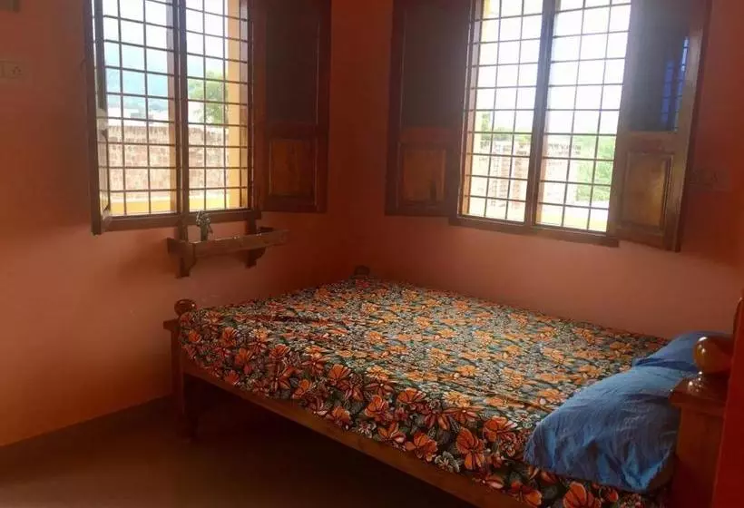 Majatalo Sathya Guest House