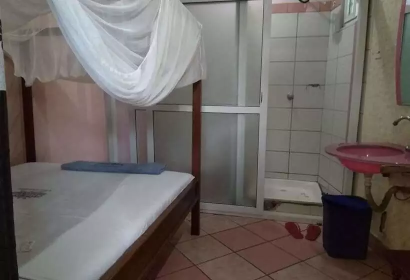 پانسیون Shiloh Accommodation