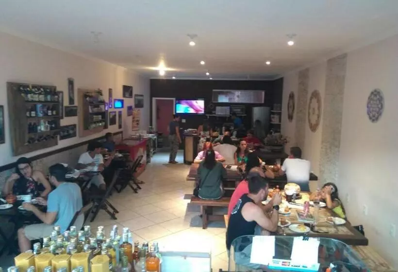 Majatalo Cafe Preto Pousada E Bistrô