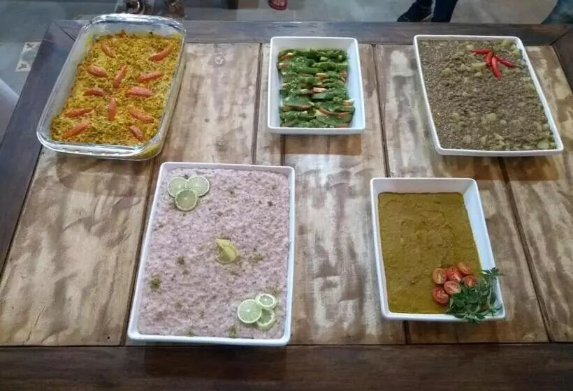 Majatalo Cafe Preto Pousada E Bistrô