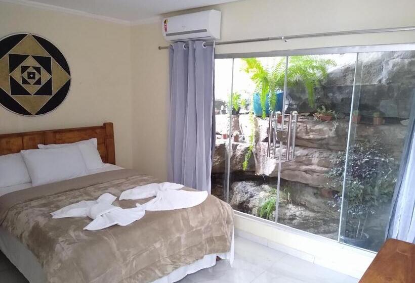 Pension Cafe Preto Pousada E Bistrô