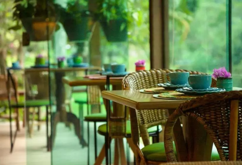 Majatalo Pousada Vila Do Loro