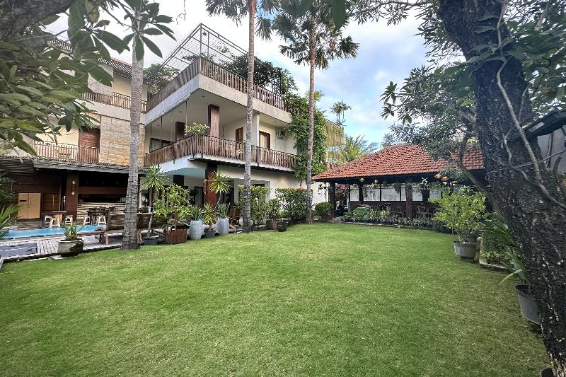 פנסיון The Paving Villa