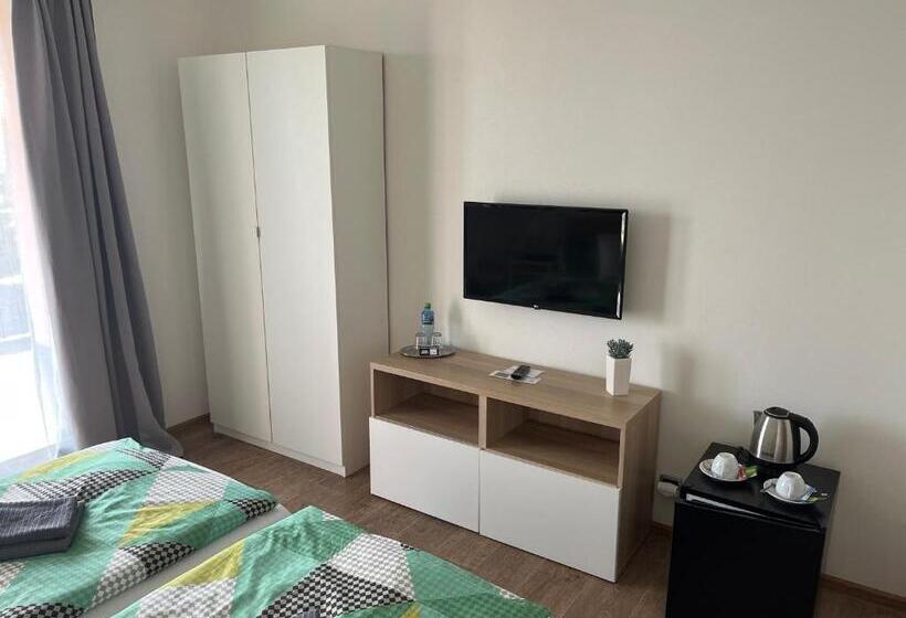 بنسيون Penzion Cafe Na Svahu