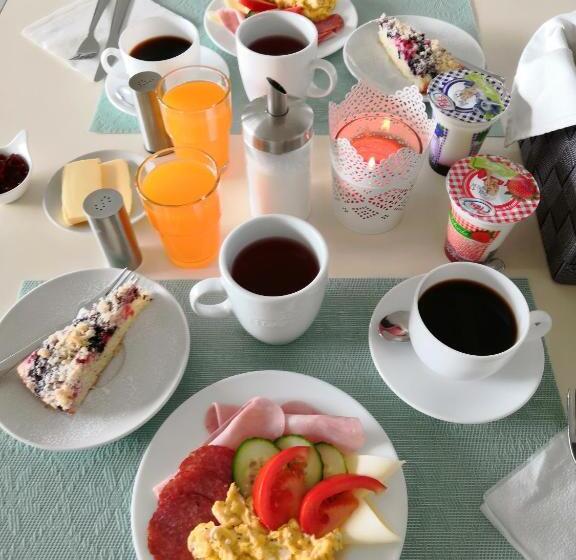 بنسيون Penzion Cafe Na Svahu