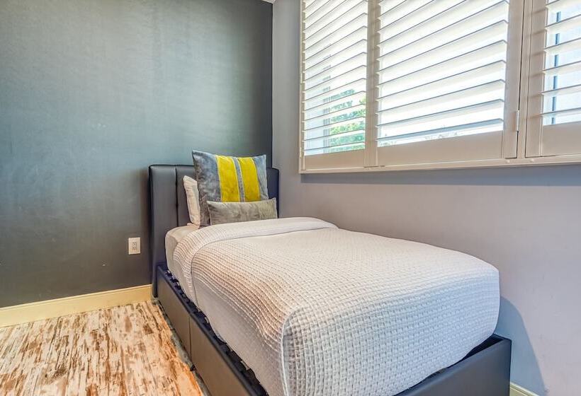 Lexen Hotel   North Hollywood Near Universal Studios