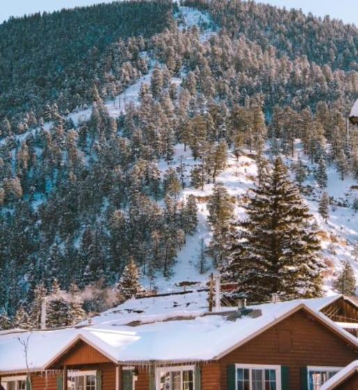 فندق Three Bears Lodge