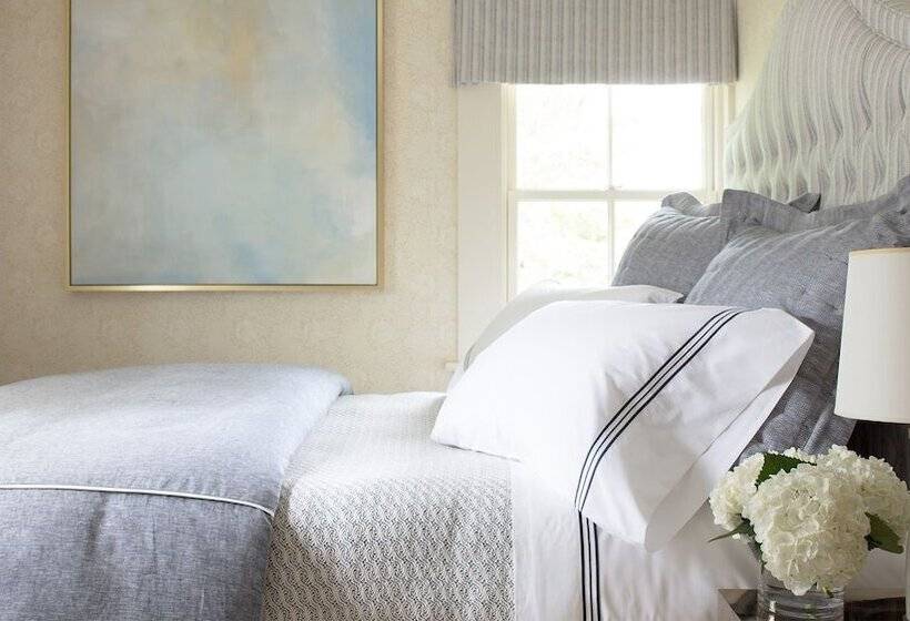 فندق صغير 33 Main