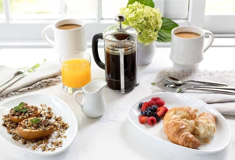 فندق صغير 33 Main