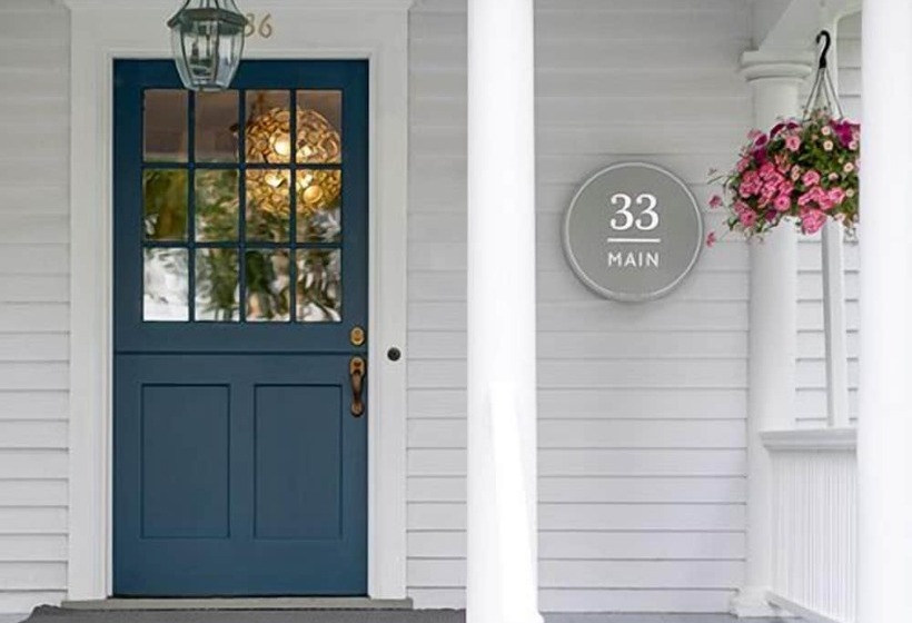 فندق صغير 33 Main