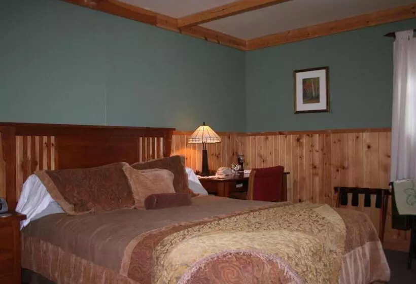 هاستل Poplar Creek Guesthouse