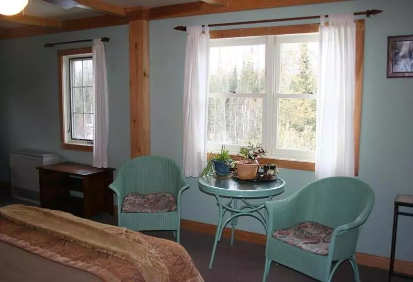 هاستل Poplar Creek Guesthouse