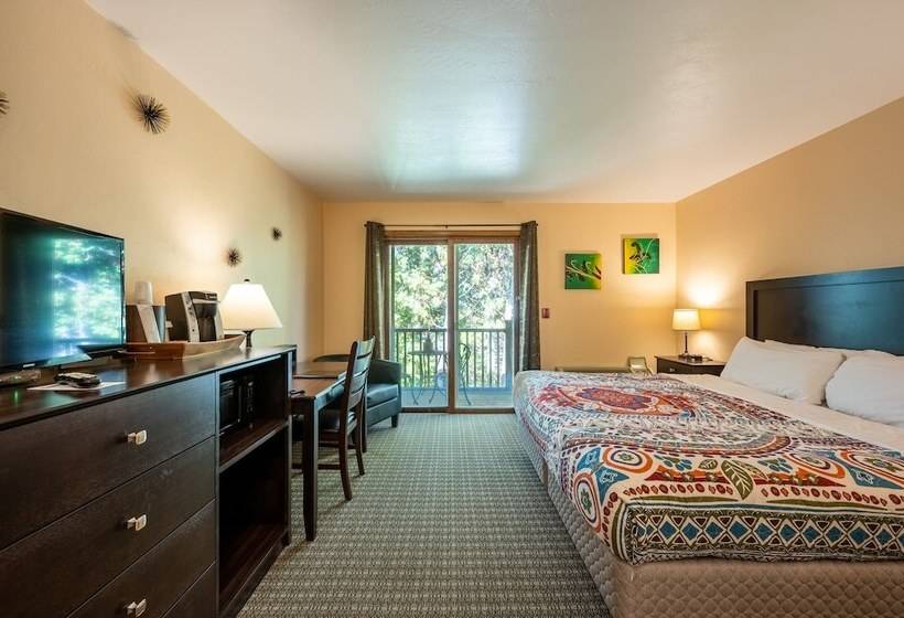 فندق صغير Sister Bay Inn