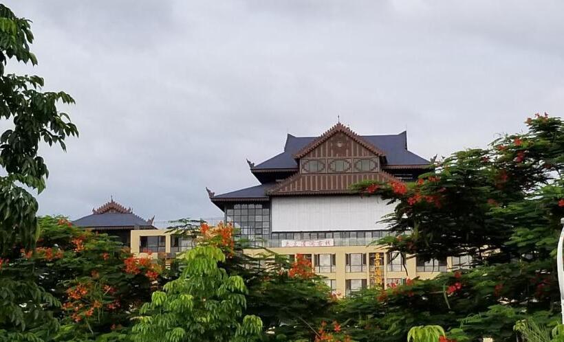 Doudou Meilan Fengqing Inn