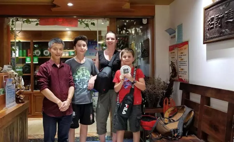 Doudou Meilan Fengqing Inn