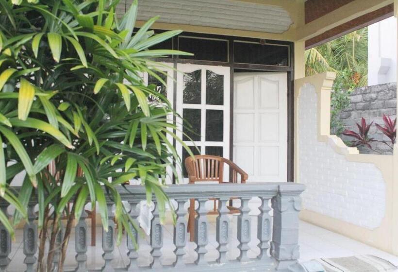 호스텔 Taman Lily S