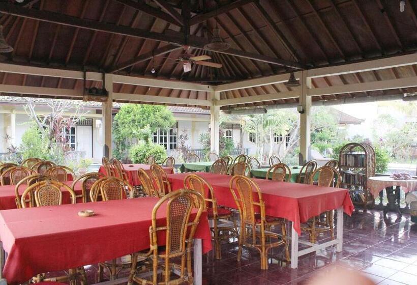 호스텔 Taman Lily S