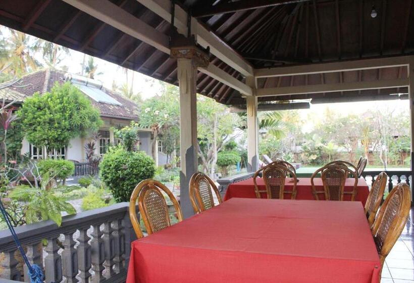 호스텔 Taman Lily S