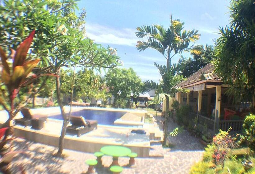 호스텔 Taman Lily S