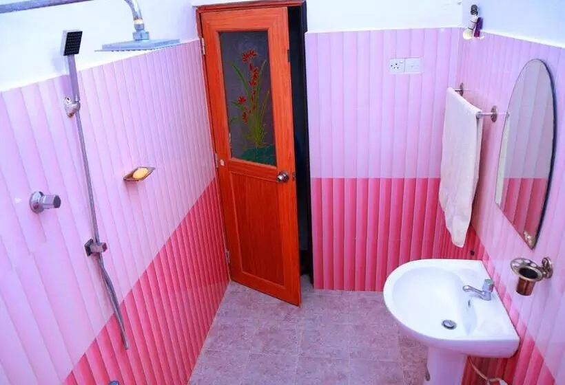 پانسیون Siluni Homes