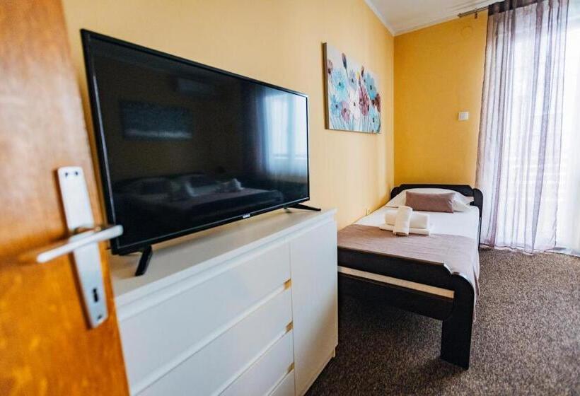 پانسیون Laguna Green Guest House