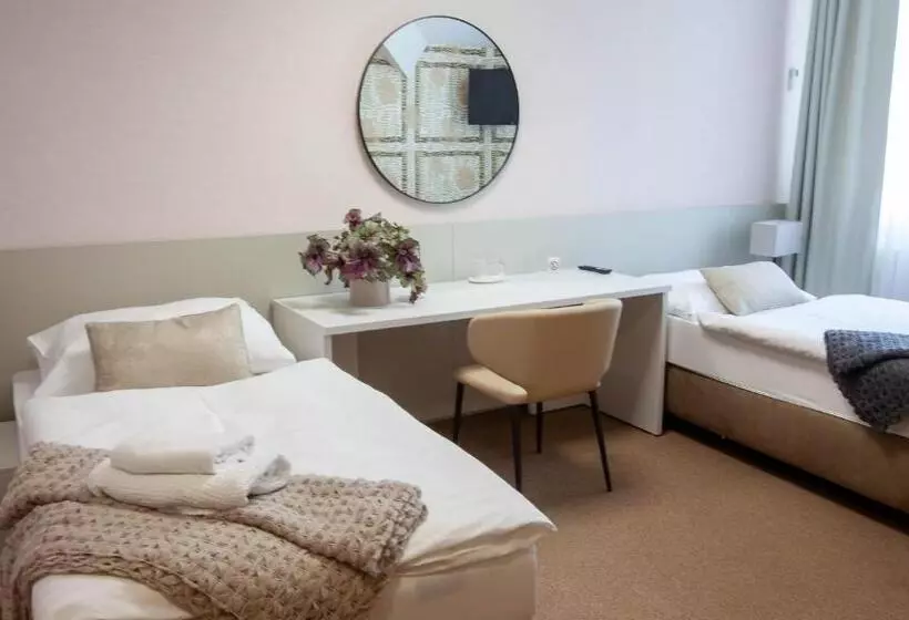 پانسیون Penzion Solid Spa