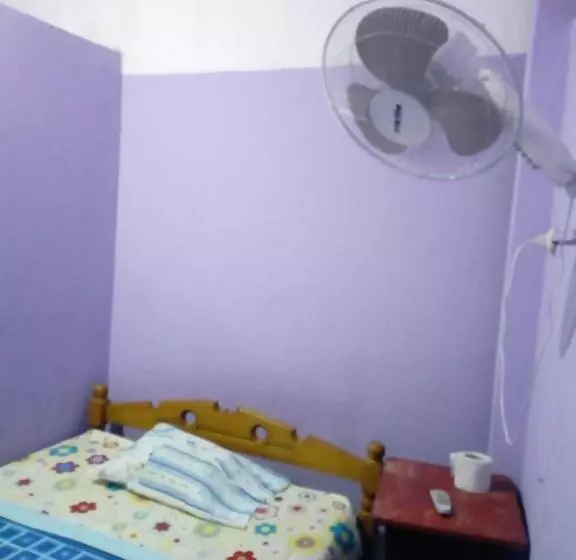 ペンション Hospedaje Independencia Pucallpa