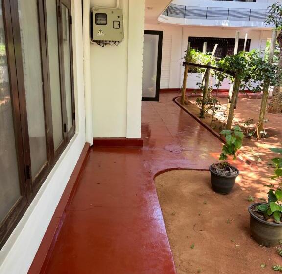 פנסיון Nallur Residence