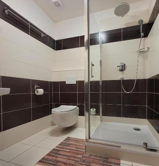 펜션 Penzion A Wellness U Třeboňské Madony