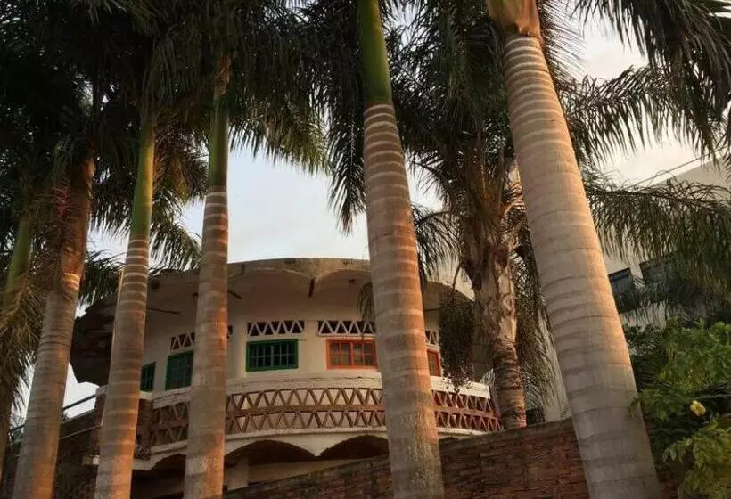 Retkeilymaja La Redonda Sayulita Hostal