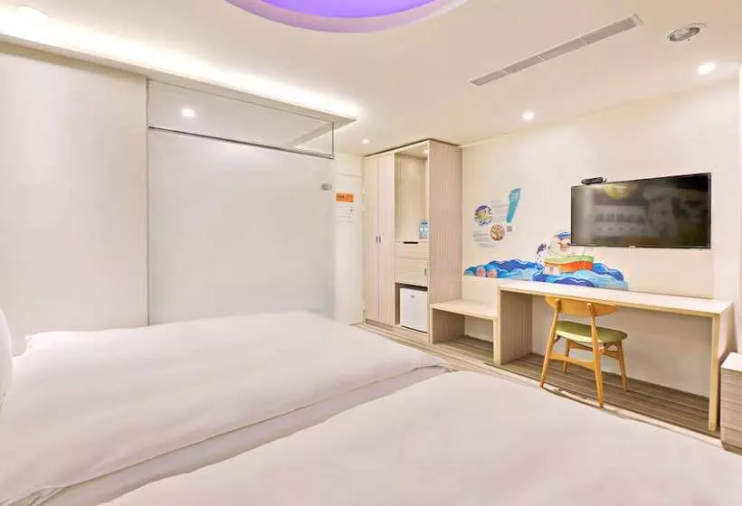 ユースホステル Whoops